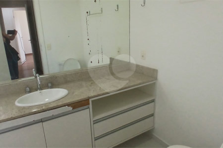 Apartamento para alugar com 3 quartos, sendo 1 suíte,  no Centro, São Bernardo do Campo, SP