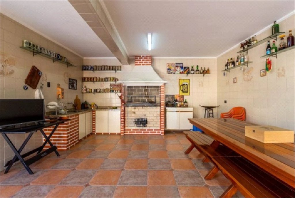 Sobrado à venda com 5 quartos, sendo 4 suítes, em Vila Galvão, Guarulhos, SP