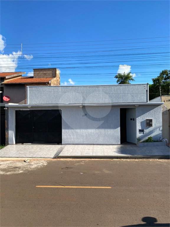 Casa à venda com 3 quartos, sendo 2 suítes, em Residencial Ponta Porã I, Ponta Porã, MS