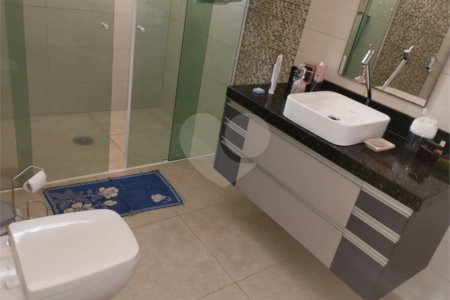 Casa à venda com 6 quartos, sendo 4 suítes, no condomínio Chácara Hipica, Ribeirão Preto - SP