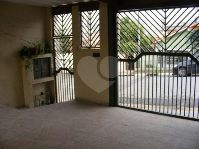 Sobrado à venda com 5 quartos, sendo 1 suíte,  em Tremembé, São Paulo, SP