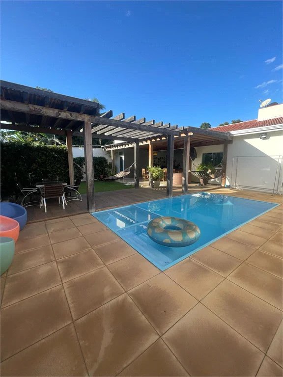 Casa à venda com 3 suítes no Centro, Balsas, MA