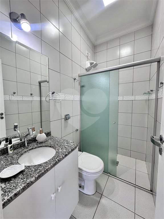 Sobrado à venda com 4 suítes em Jardim Shangri-lá, Cuiabá, MT