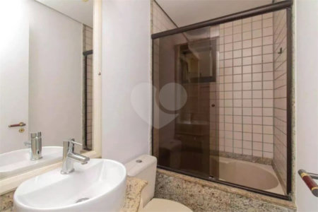 Cobertura à venda ou para alugar com 3 quartos, sendo 1 suíte,  em Vila Clementino, São Paulo, SP