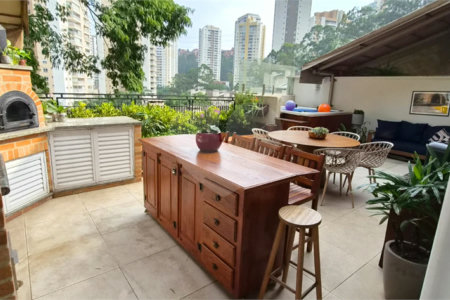 Casa à venda com 3 quartos, sendo 1 suíte, no condomínio Townhouse Village Morumbi, São Paulo - SP