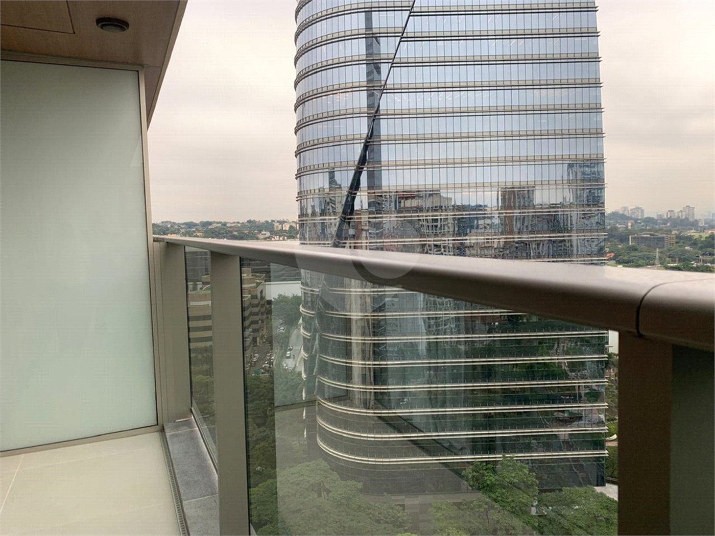 Apartamento para alugar com 1 suíte em Vila Olímpia, São Paulo, SP