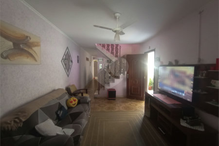 Sobrado à venda com 4 quartos, sendo 1 suíte, em Jardim Marisa, São Paulo, SP