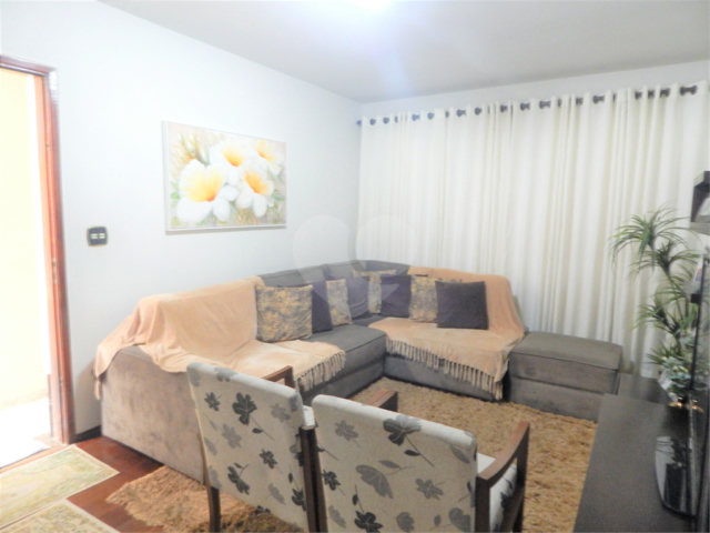 Sobrado à venda com 4 quartos, sendo 1 suíte,  em Chácara Santo Antônio (zona Sul), São Paulo, SP