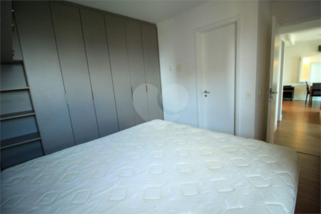 Apartamento à venda com 3 quartos, sendo 1 suíte,  em Mooca, São Paulo, SP