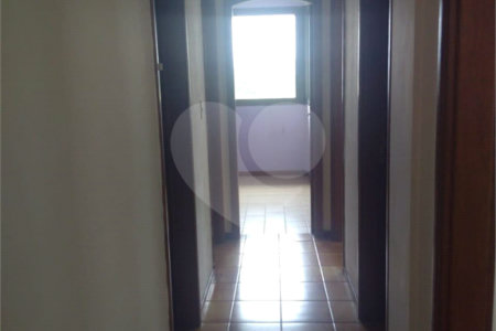 Apartamento à venda com 3 quartos, sendo 1 suíte, em Parque Enseada, Guarujá, SP