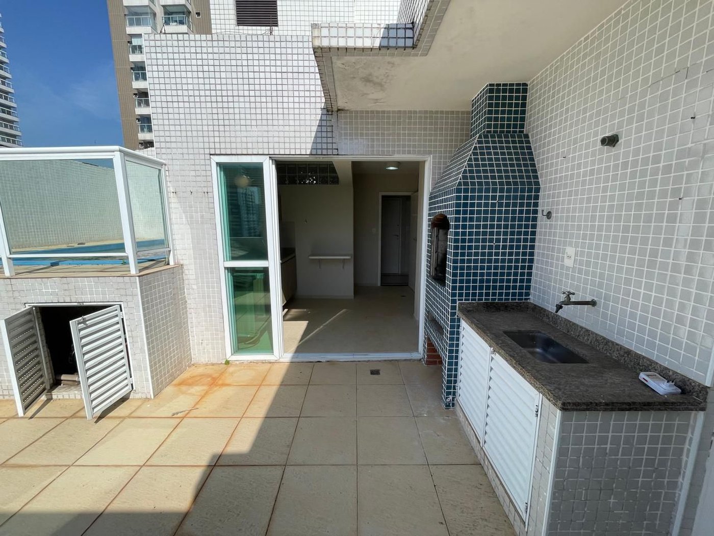 Cobertura com 4 dormitórios, 255 m² - venda por R$ 1.800.000,00 ou aluguel por R$ 16.000,00/mês - Embaré - Santos/SP
