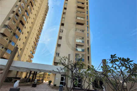 Apartamento à venda com 3 suítes no Centro, Santo André, SP