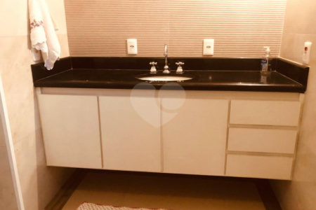 Sobrado à venda com 4 quartos, sendo 1 suíte, em Perdizes, São Paulo, SP