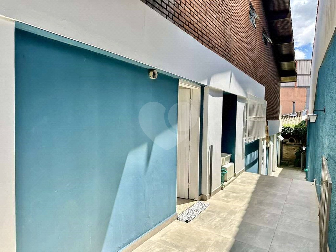 Sobrado à venda com 4 quartos, sendo 2 suítes, em Jardim Jussara, São Paulo, SP
