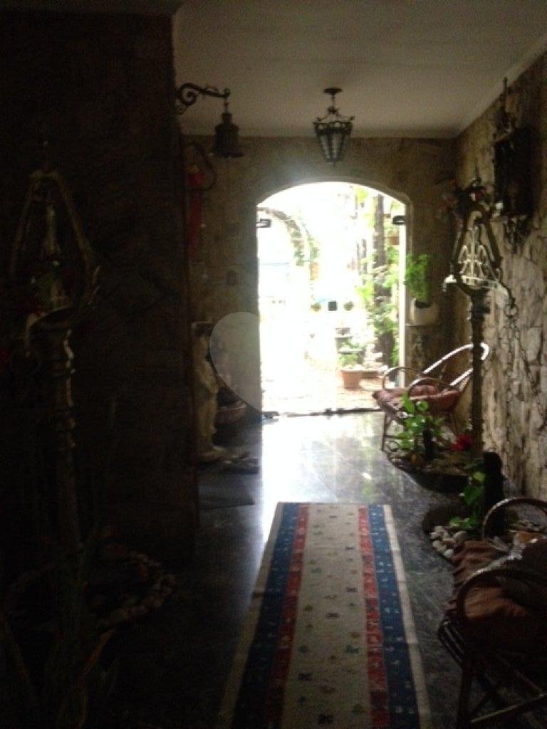 Casa à venda com 4 quartos, sendo 3 suítes, em Vila Paiva, São Paulo, SP