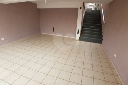 Sobrado à venda com 3 quartos, sendo 1 suíte, em Parque Vitória, São Paulo, SP