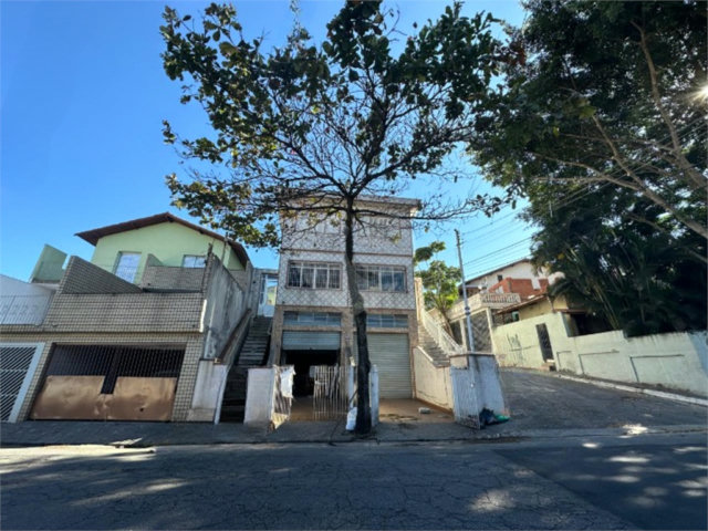 Sobrado à venda com 2 quartos em Vila Nivi, São Paulo, SP