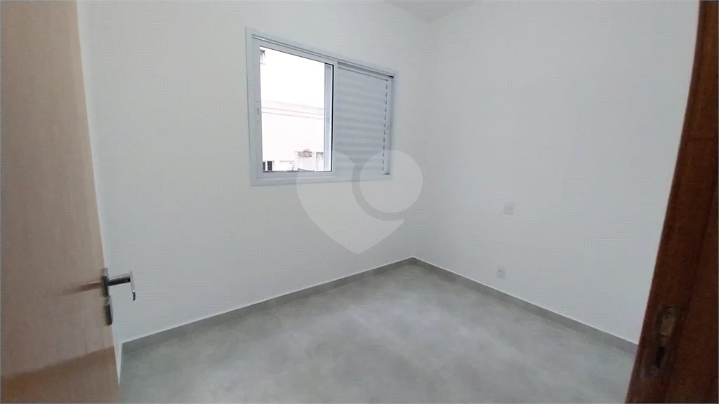 Apartamento novo Região Jardim do São Paulo com – 40 metros - 2 dormitórios - 1 banheiro, sala - cozinha e 1 vaga.
