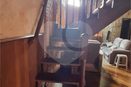 Casa à venda com 4 quartos, sendo 2 suítes, no condomínio Aruã Eco Park, Mogi das Cruzes - SP