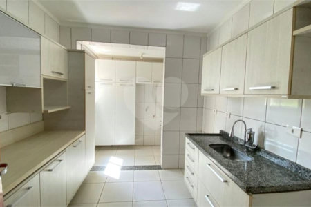 Apartamento à venda com 2 quartos em Jardim Novo Aeroporto, Três Lagoas, MS