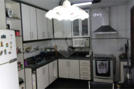 Casa à venda com 4 quartos, sendo 1 suíte, no condomínio Residencial Bom Pastor (casa de Vila)., Rio de Janeiro - RJ