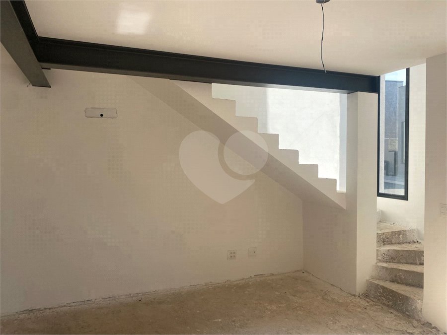 Casa à venda com 2 suítes no condomínio Vila Ilha de Creta, Valinhos - SP