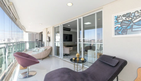 Apartamento à venda com 4 quartos, sendo 3 suítes,  em Vila Romana, São Paulo, SP