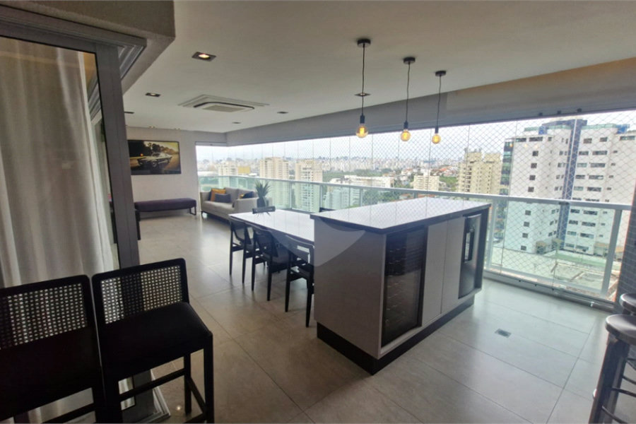 Apartamento à venda com 3 suítes em Santana, São Paulo, SP