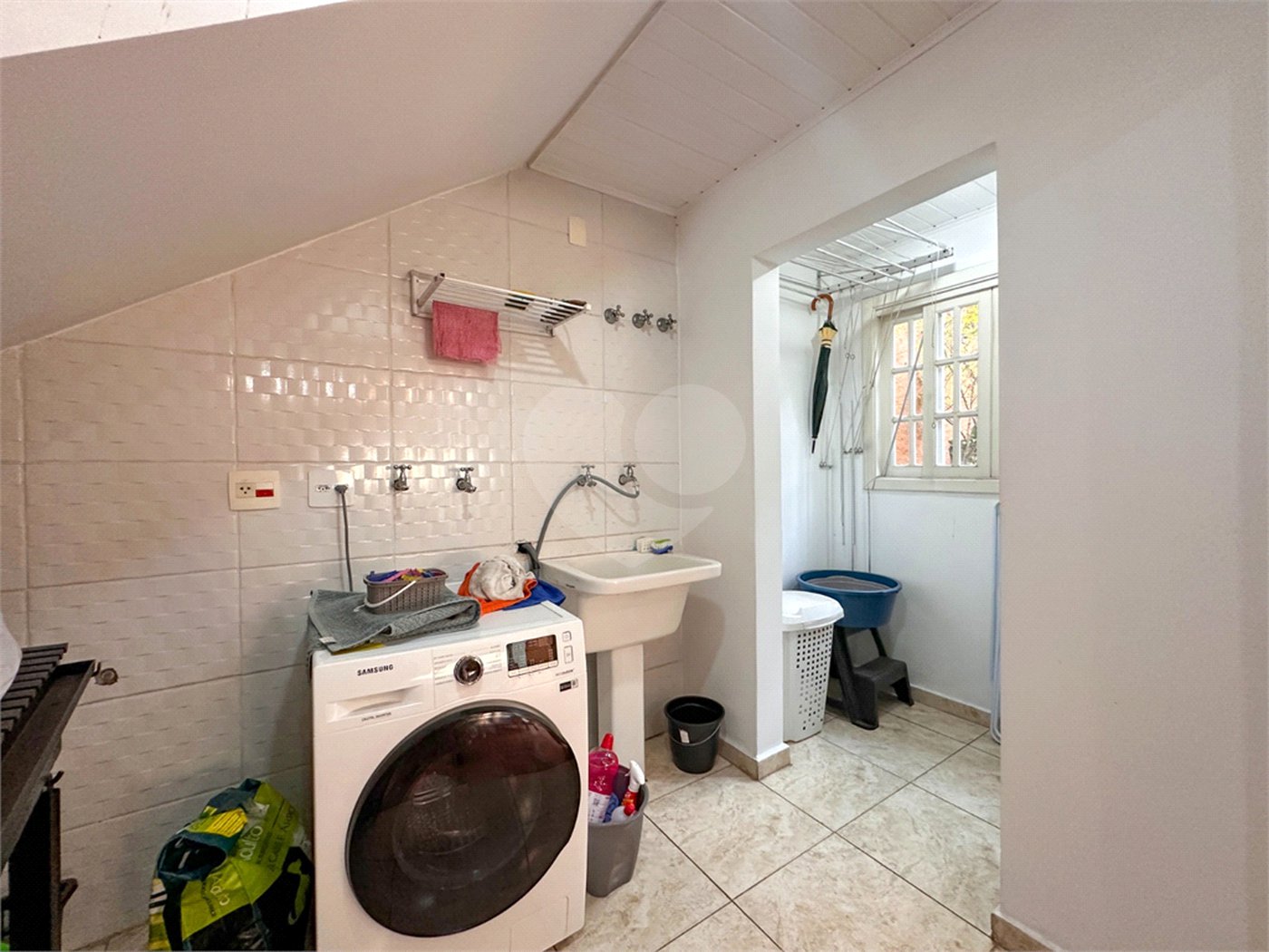 Casa à venda com 3 quartos, sendo 1 suíte,  no condomínio Barão do Triunfo, São Paulo - SP