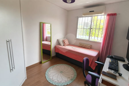 Casa à venda com 4 quartos em Campo Grande, Rio de Janeiro, RJ