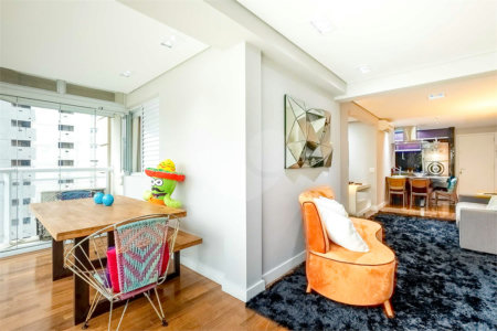 Apartamento à venda ou para alugar com 2 quartos, sendo 1 suíte, em Vila Olímpia, São Paulo, SP