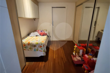Apartamento à venda com 4 suítes em Mooca, São Paulo, SP