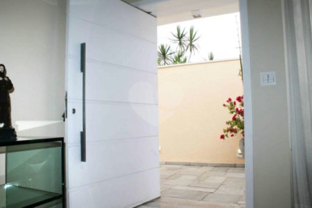 Casa Térrea à venda ou para alugar com 3 suítes em Brooklin Velho, São Paulo, SP