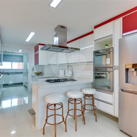 Apartamento à venda com 4 suítes em Vila Sofia, São Paulo, SP
