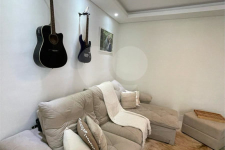 Apartamento à venda com 3 quartos, sendo 1 suíte,  em Jardim Bandeirantes, Louveira, SP