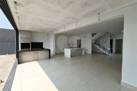 Casa à venda com 4 quartos, sendo 3 suítes, no condomínio Alphaville Nova Esplanada 4, Votorantim - SP
