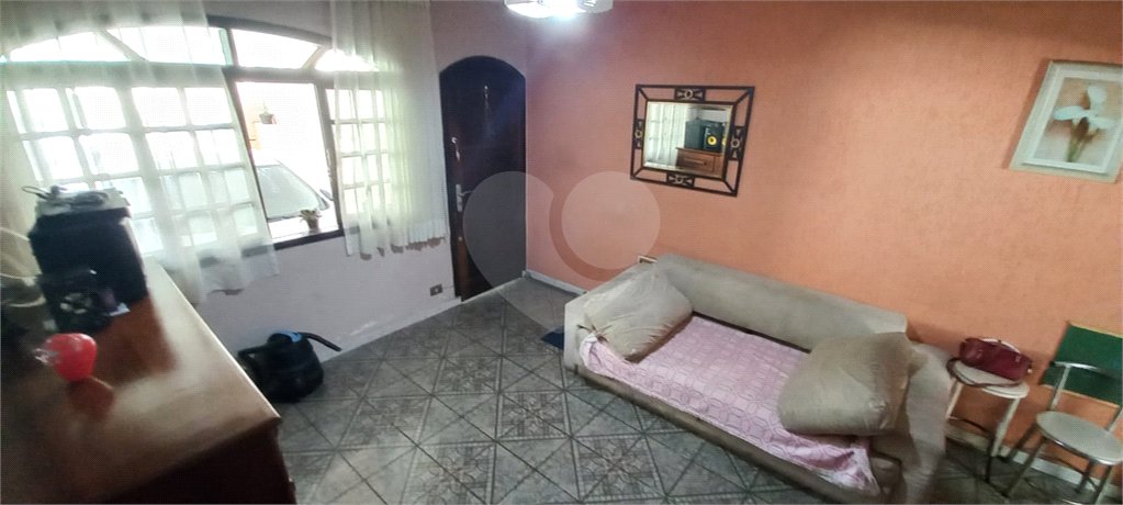 Sobrado à venda com 4 quartos, sendo 1 suíte, em Vila Dom Pedro Ii, São Paulo, SP