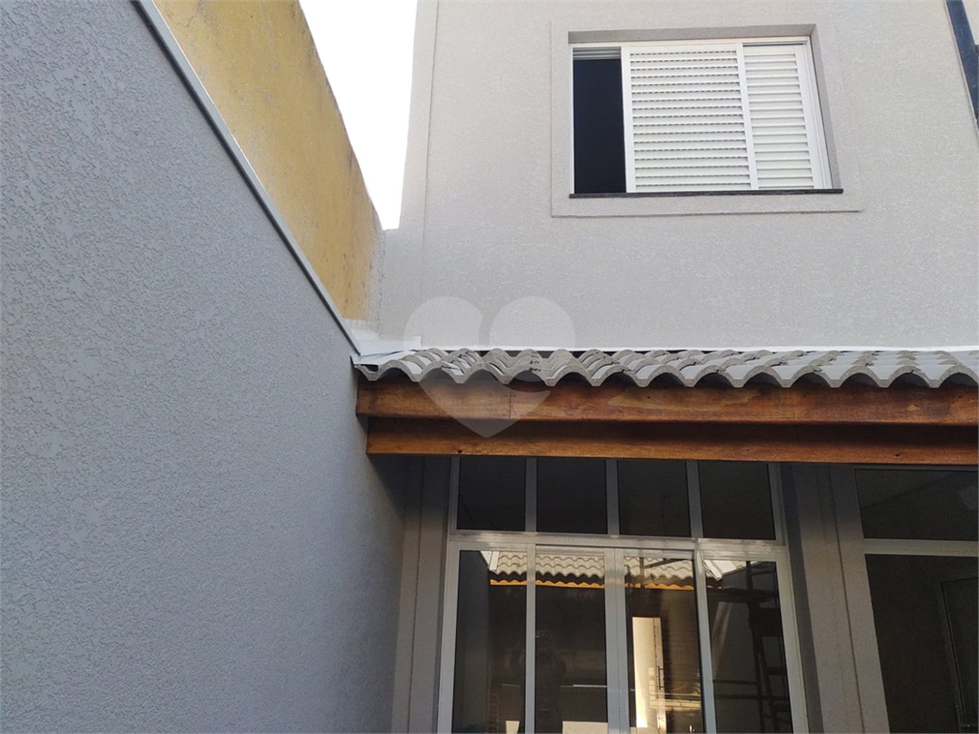 Sobrado à venda com 3 quartos, sendo 1 suíte,  em Campo Grande, São Paulo, SP