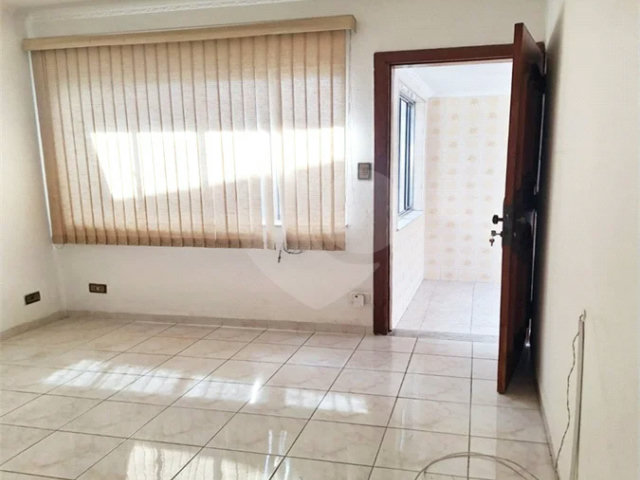 Casa à venda com 2 quartos em Parque Vitória, São Paulo, SP