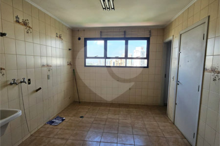 Apartamento à venda com 4 quartos, sendo 2 suítes,  em Jardim Parque Morumbi, São Paulo, SP