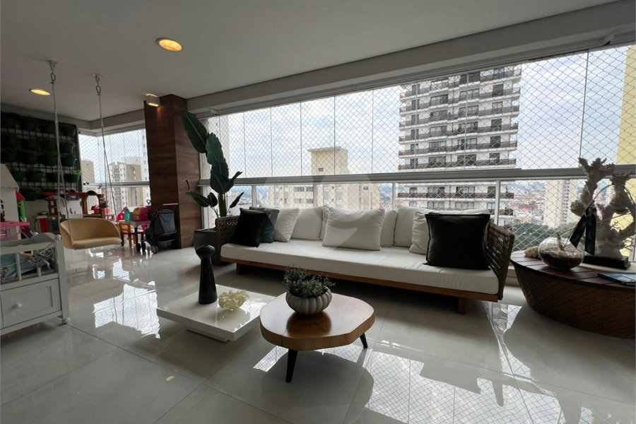 Apartamento à venda com 3 suítes em Santana, São Paulo, SP