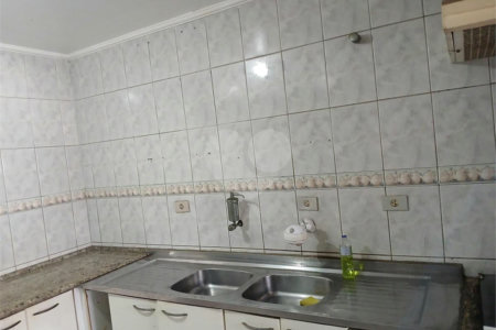 Casa à venda com 3 quartos, sendo 2 suítes, em Parque América, São Paulo, SP