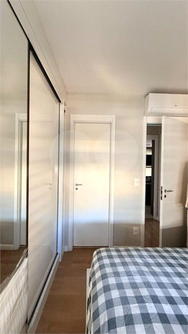Apartamento à venda com 2 suítes em Vila Anastácio, São Paulo, SP