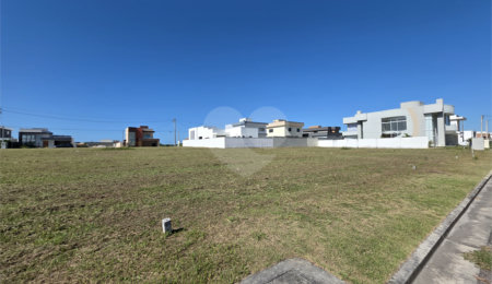Terreno à venda em Ogiva, Cabo Frio, RJ