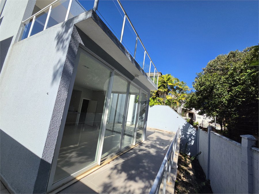 Casa para alugar com 3 suítes no condomínio Alphaville Nova Esplanada 1, Votorantim - SP