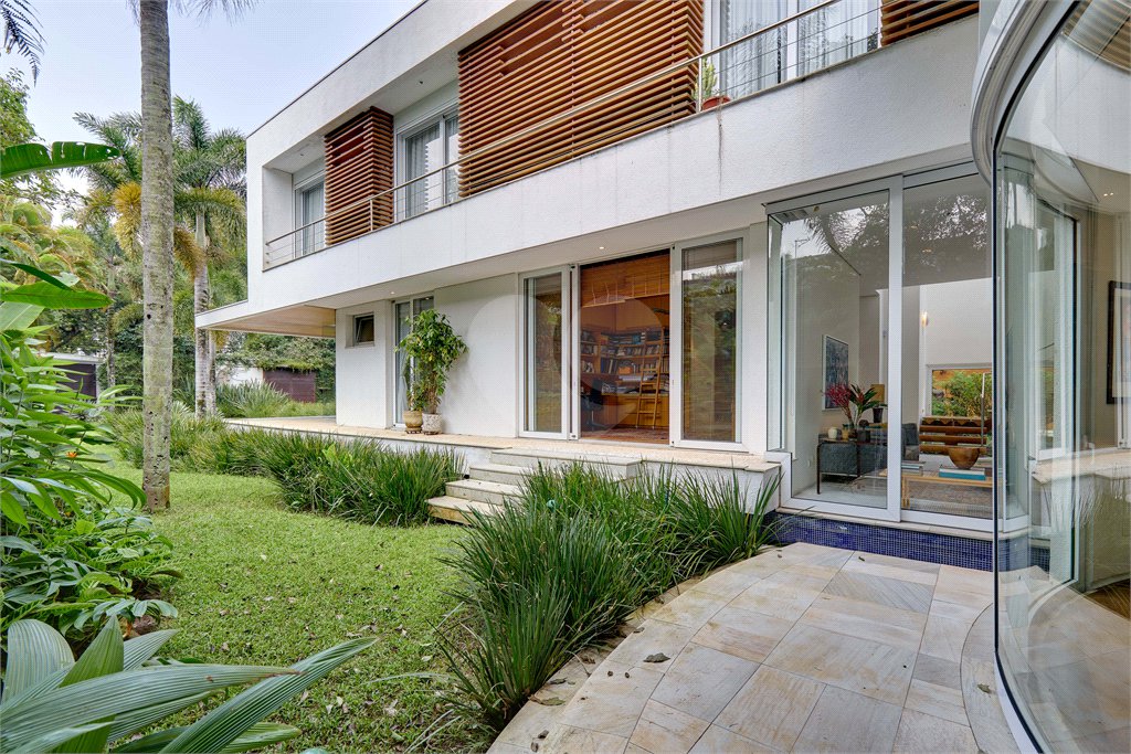 Casa à venda com 5 suítes em Alto da Boa Vista, São Paulo, SP