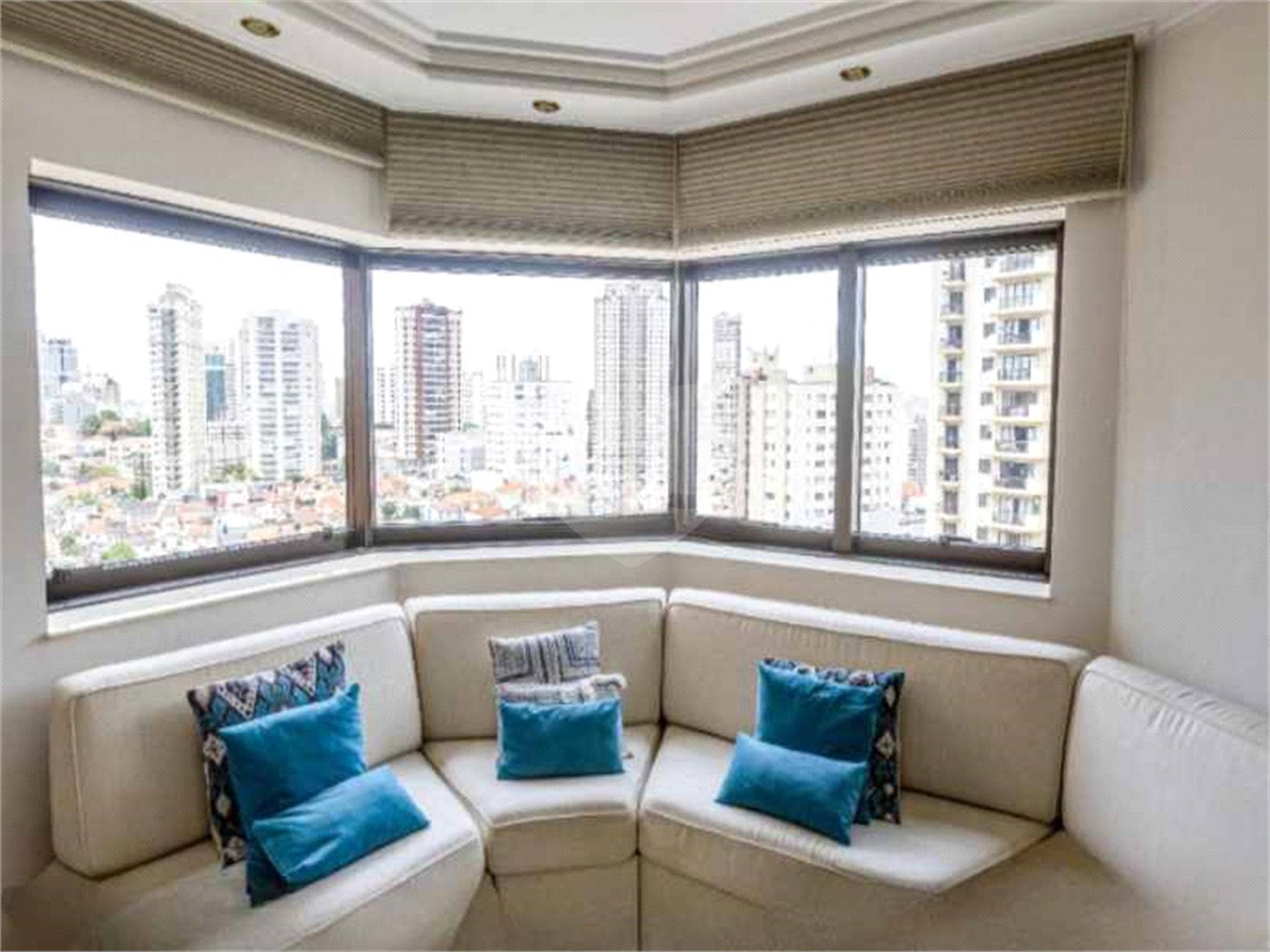 Apartamento à venda com 3 suítes em Santana, São Paulo, SP