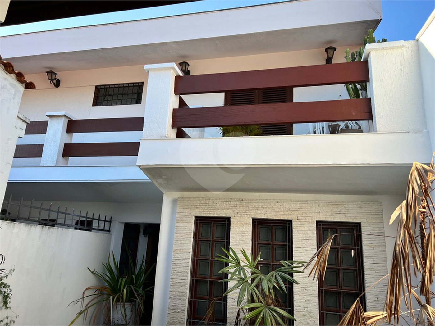 Casa à venda com 4 quartos, sendo 3 suítes, em Chácara Monte Alegre, São Paulo, SP