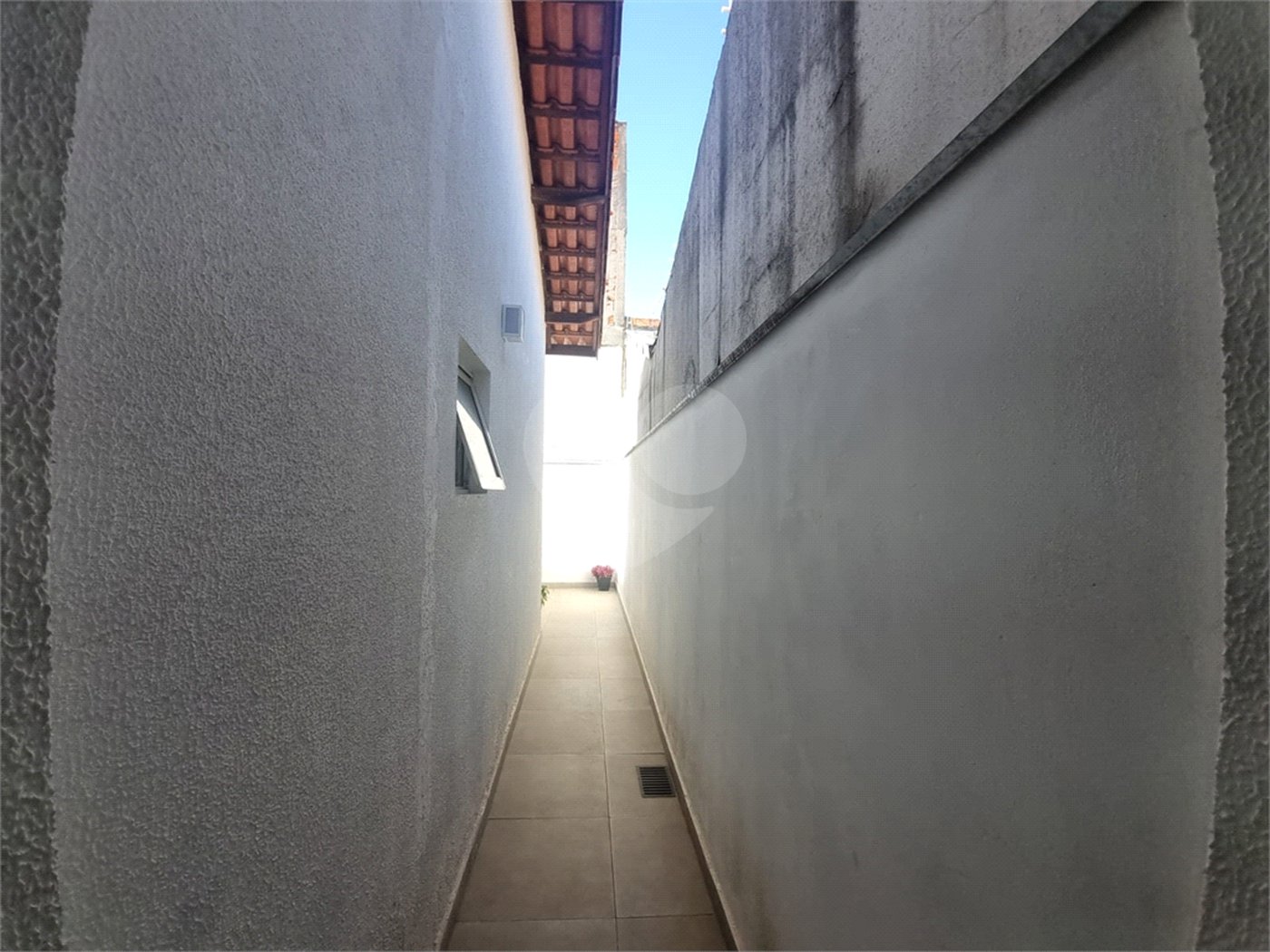 Casa Térrea à venda com 2 quartos, sendo 1 suíte,  em Jardim Wanel Ville V, Sorocaba, SP