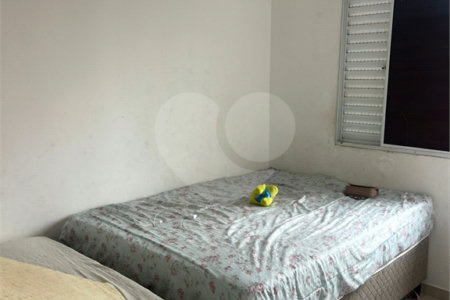 Casa à venda com 2 quartos no condomínio Recanto das Graças, Cotia - SP
